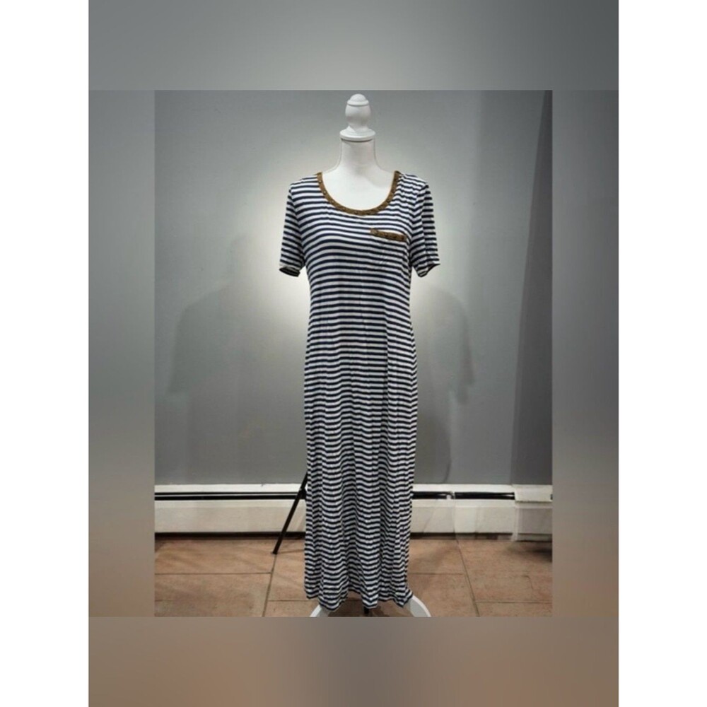 CLEARANCE! Chico’s Striped Maxi Dress Size 1 (8) EUC